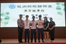 泪目！41岁詹皇轰31+9+10：霸气战斧劈扣，伤病挡不住他