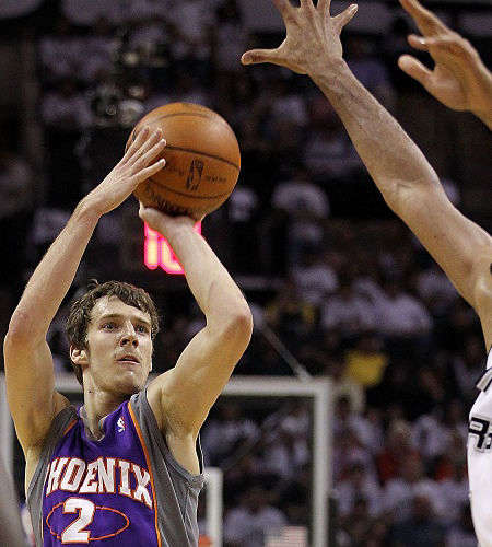 都展现出对 都展现出对