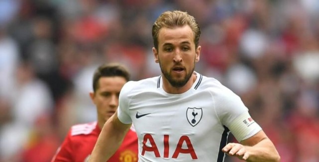 他用一生倾 他用一生倾